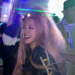 Meet your Posher, Lia